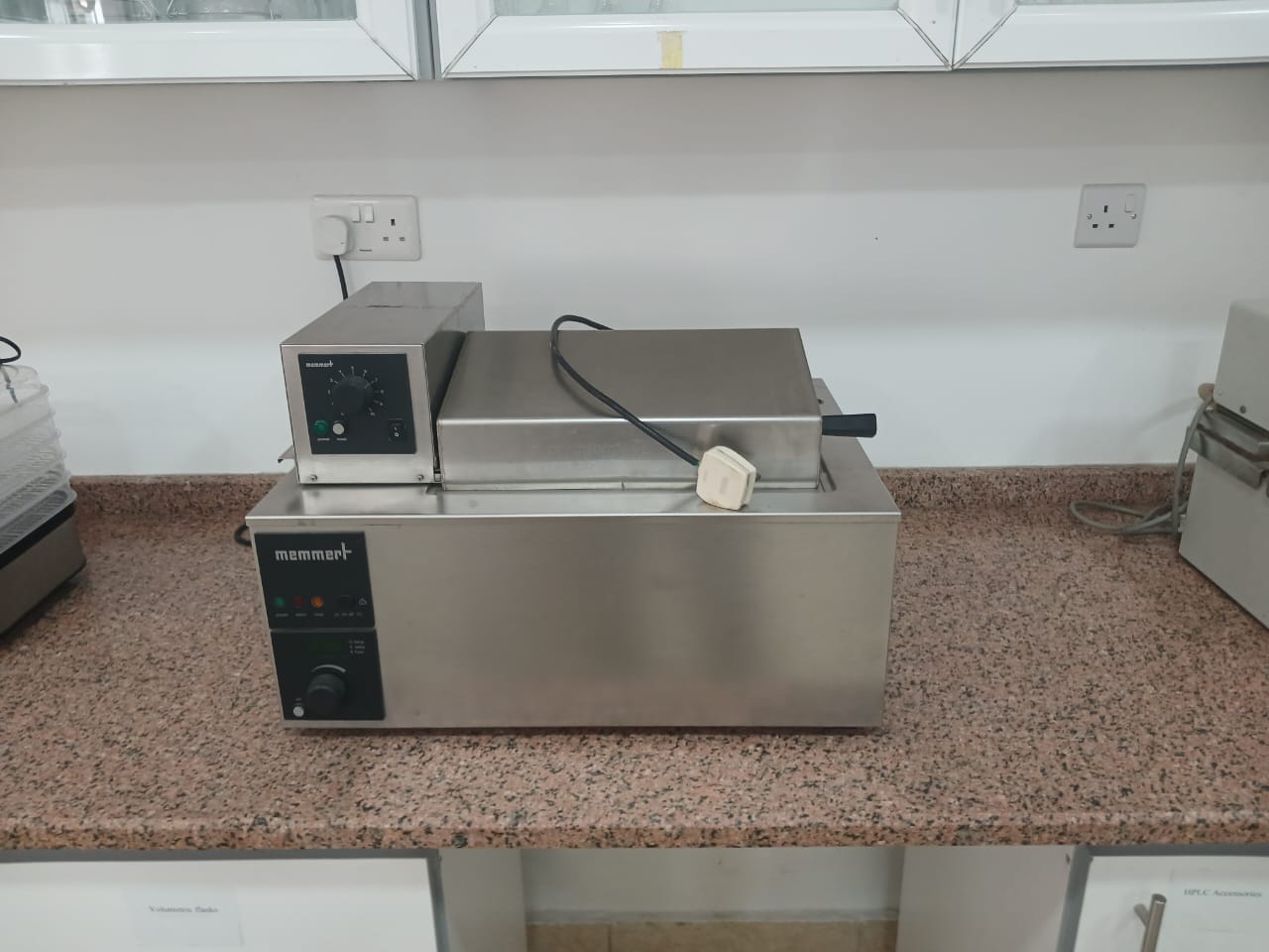 Memmert water bath.jpg