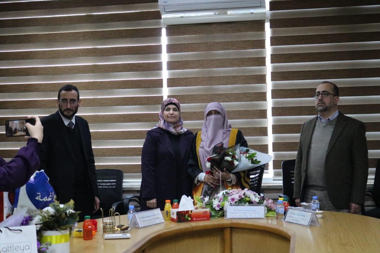 مناقشة مع الدكتورة أمامة.jpeg