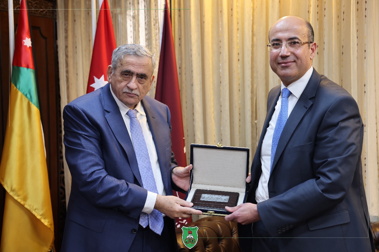 Khalid darabkeh Award.jpeg